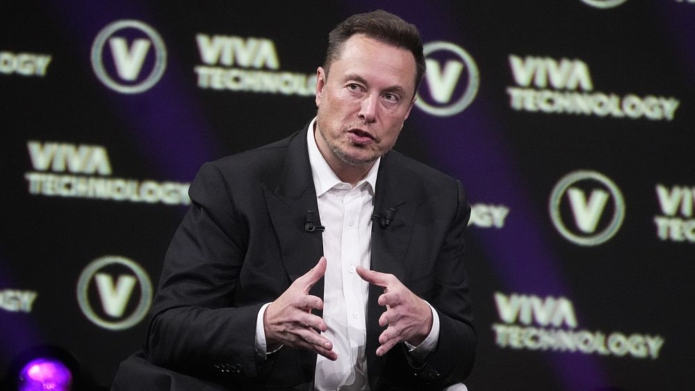 Twitter owner Elon Musk announces 'temporary' limits on reading tweets