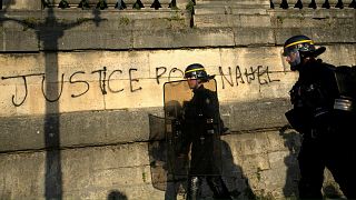 شرطة مكافحة الشغب في باريس
