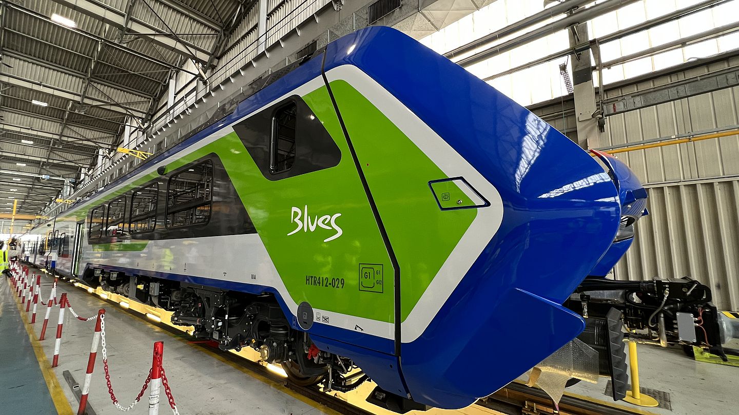 How do diesel electric trains work, and why do they need