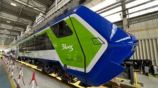 Il treno Masaccio 'Blues' nella fabbrica di Pistoia, Italia. 