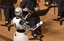 یک ربات در کره جنوبی رهبر ارکستر شد 