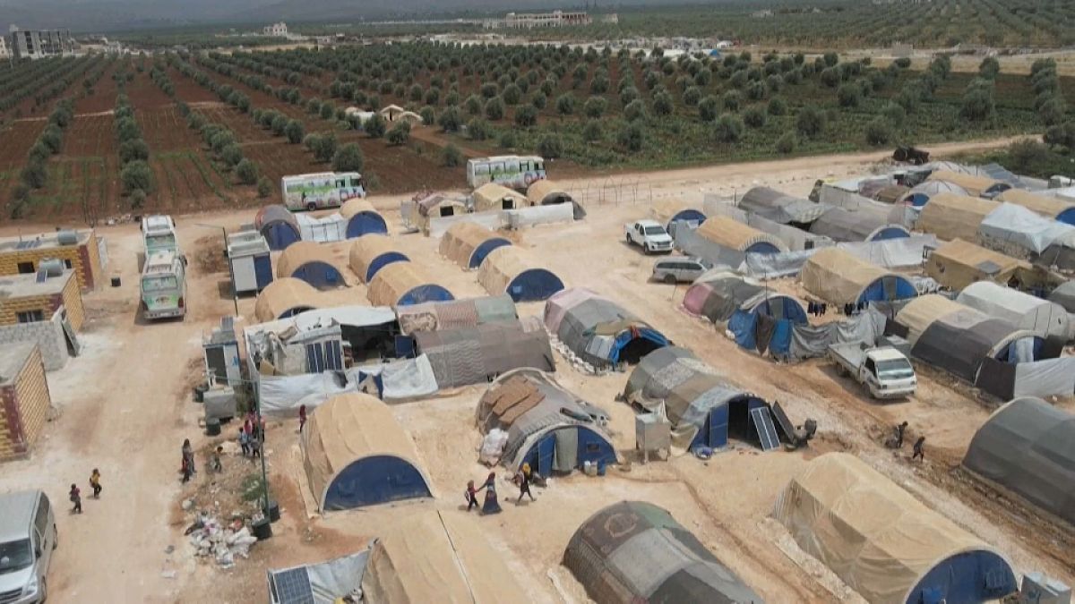 Палаточный городок на северо-западе Сирии