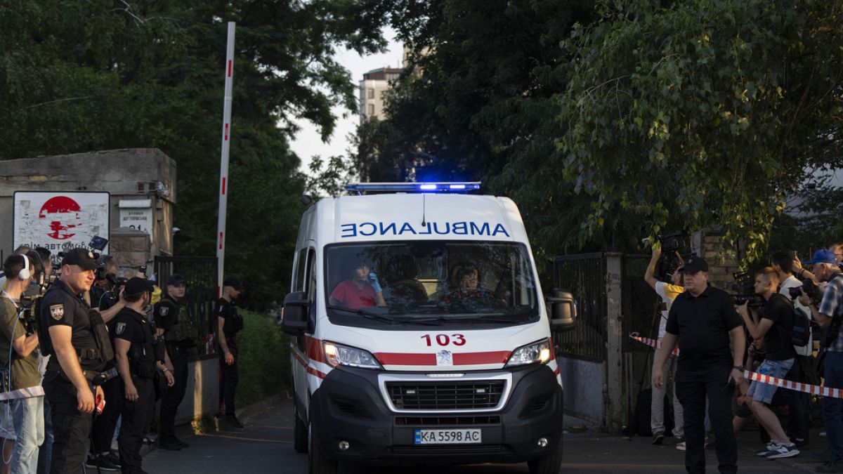 Un uomo si è fatto esplodere all'interno di un tribunale distrettuale di Kiev