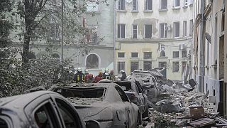 Images de l'immeuble touché par une frappe russe à Lviv, Ukraine, le 6 juillet 2023