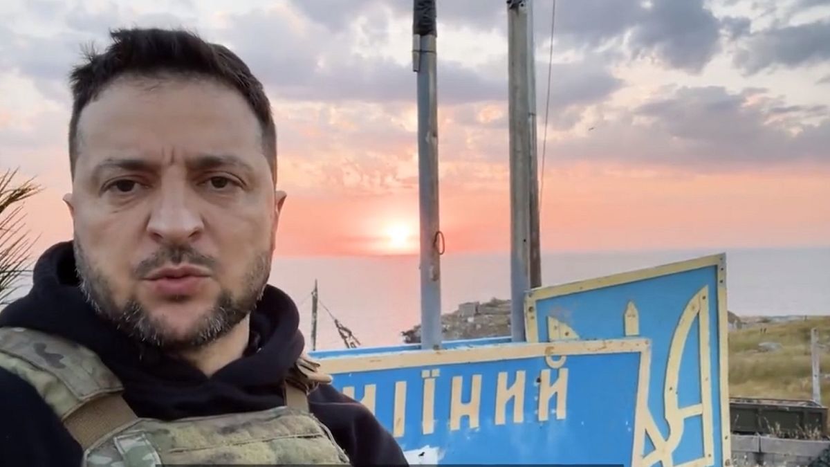 Wolodymyr Selensky hat ein Video seines Besuchs auf der Schlangeninsel veröffentlicht