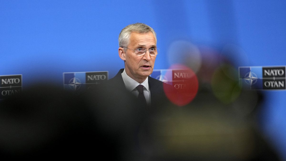 El Secretario General de la OTAN, Jens Stoltenberg, habla durante una conferencia de prensa en la sede de la OTAN en Bruselas, el jueves 6 de julio de 2023