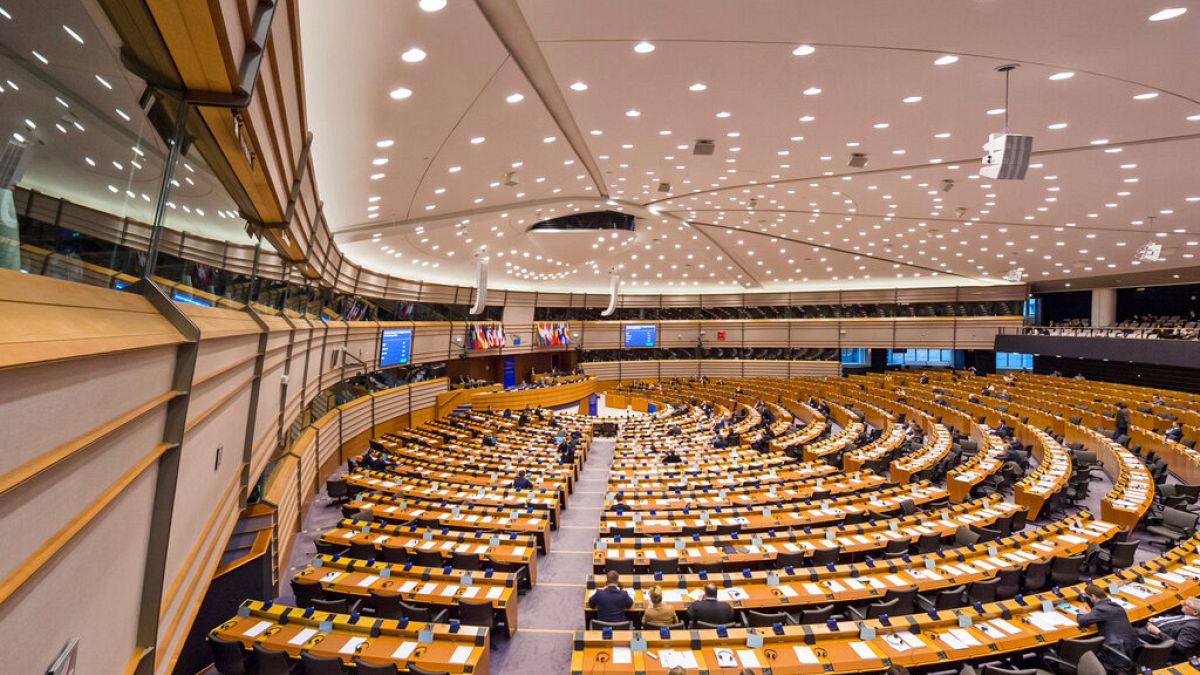 MEPs probe preparations, Russian links in hunt for new laundering agency site thumbnail