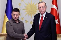 Zelesnkyy com Erdogan em Istambul
