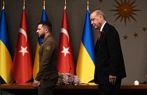 Erdogan y Zelenski durante su comparecencia tras su reunión en Estambul.