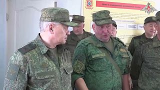 وزير الدفاع الروسي خلال الزيارة