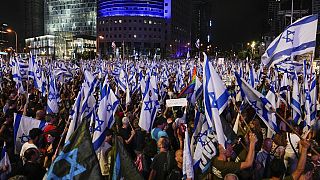 İsrail'de yargı reformu protestosuna binlerce kişi katıldı