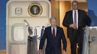 El presidente de Estados Unidos, Joe Biden, a su llegada este domingo al Reino Unido. 