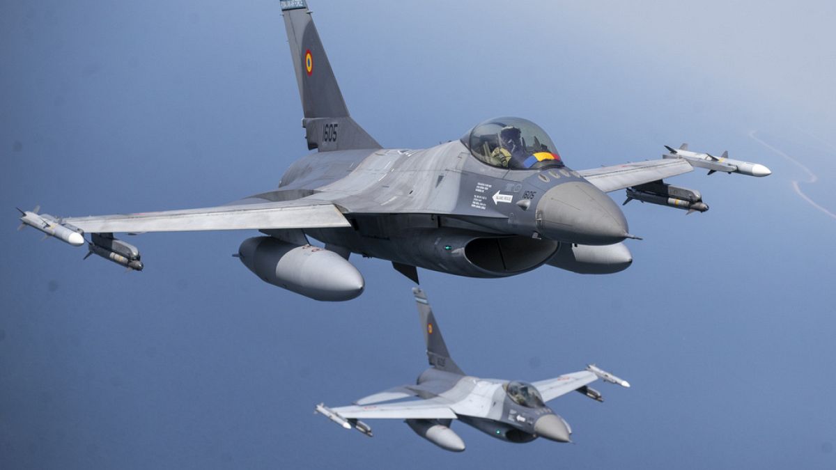 F-16 savaş uçakları