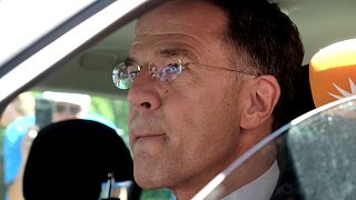 Mark Rutte holland kormányfő július 8-án, miután beszámolt a királynak a kormánykoalíció felbomlásáról