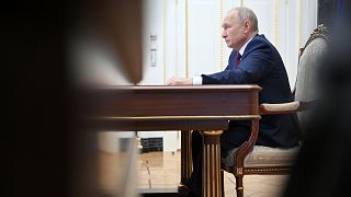 Le président russe Vladimir Poutine préside une réunion du cabinet par vidéoconférence au Kremlin à Moscou, Russie, mardi 4 juillet 2023.
