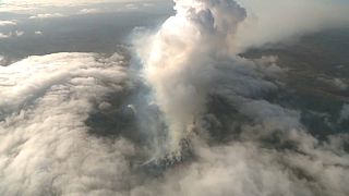 Erupción de un volcán a 30 kilómetros de la capital de Islandia
