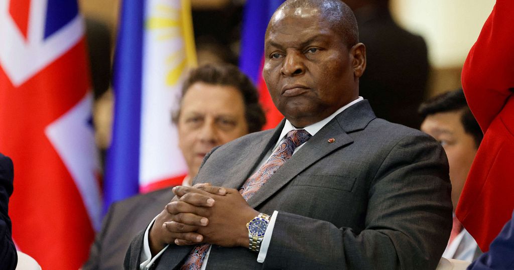 CAR president delivers draft constitution ahead of referendum CAR president delivers draft constitution ahead of referendum