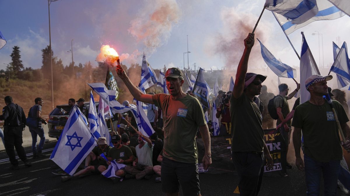 Tüntetők elzárják a Jeruzsálembe vezető autópályát