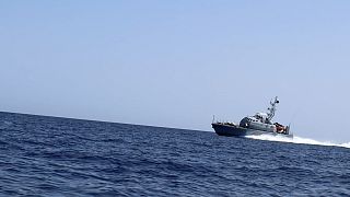 A líbiai parti őrség egyik járőrhajója