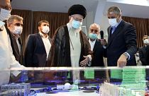 Верховный лидер Ирана аятолла Али Хаменеи на "выставке достижений атомной промышленности Ирана", Тегеран, 11 июня 2023 года.