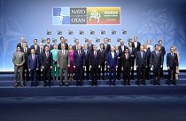 Litvanya'nın başkenti Vilnius'ta düzenlenen NATO Zirvesi'nde üye ülkelerin liderleri fotoğraf çektirdi