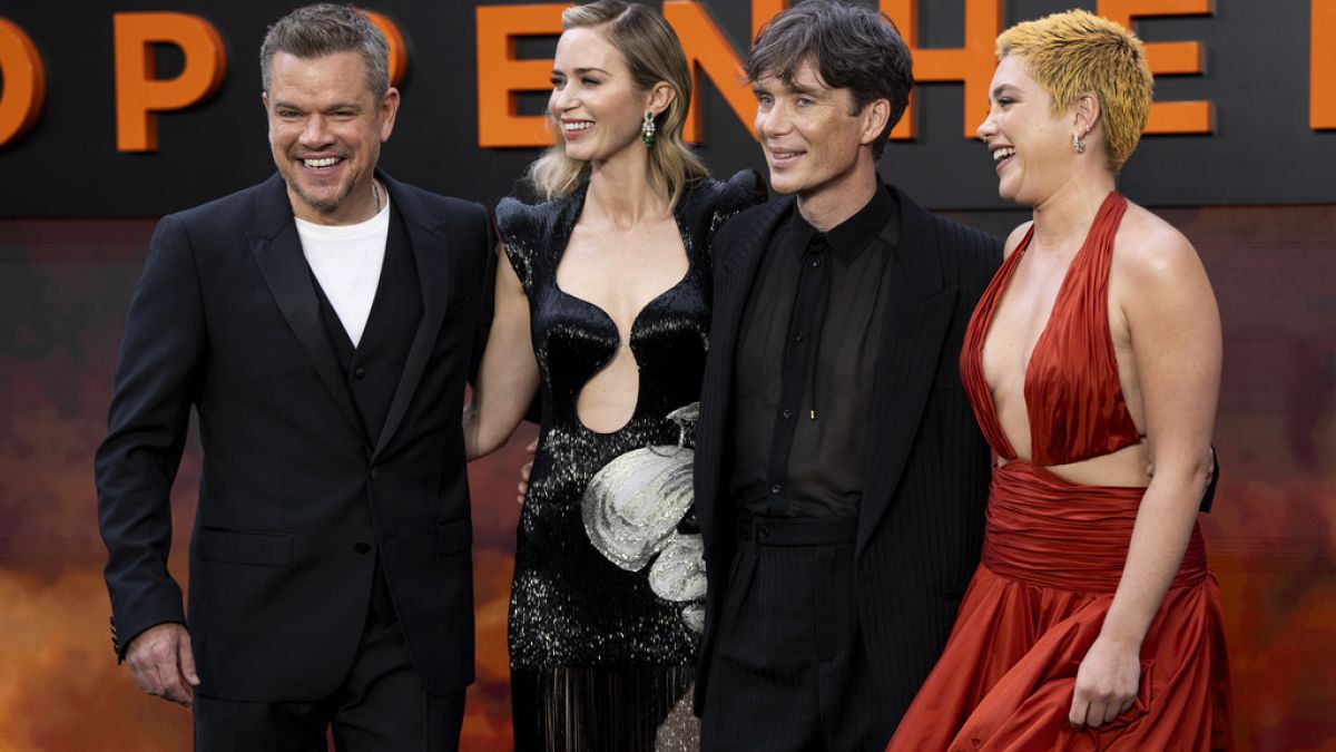 Sean Penn backs WGA strike, says AI dispute is 'a human obscenity' at  Cannes Film Festival | Culture | EL PAÍS English