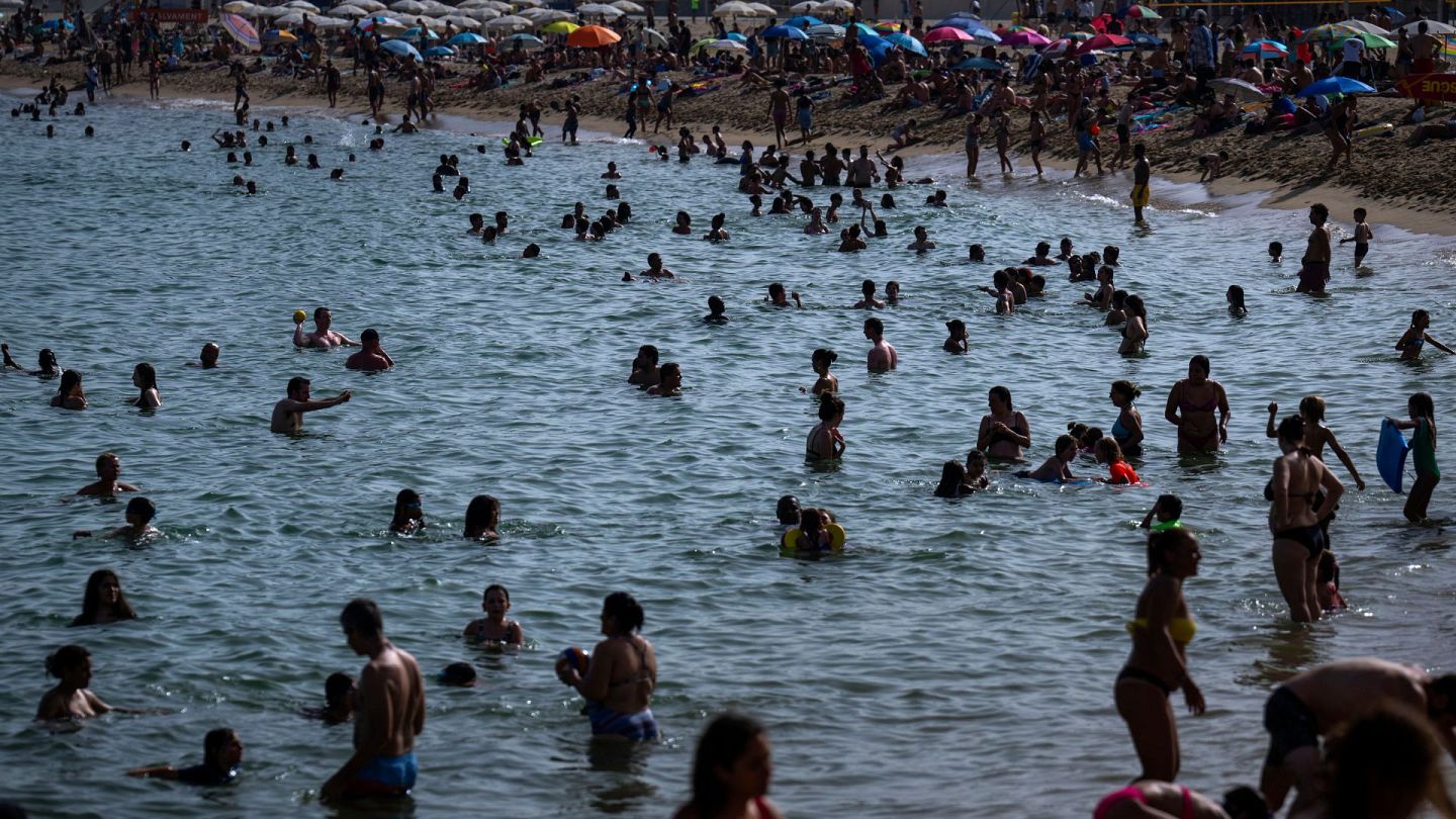 Heat Waves in the Mediterranean Sea Are Bigger, Hotter and Lasting Longer -  Science & Health 