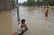 Des quartiers entiers de New Dehli sont sous l'eau