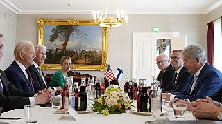 Presidente dos EUA, Joe Biden, encerra digressão europeia na Finlândia