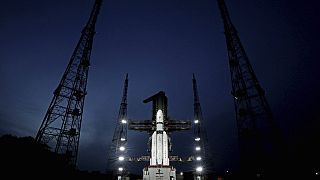 Die Chandrayaan-3 wird von einer Rakete ins Weltall getragen.