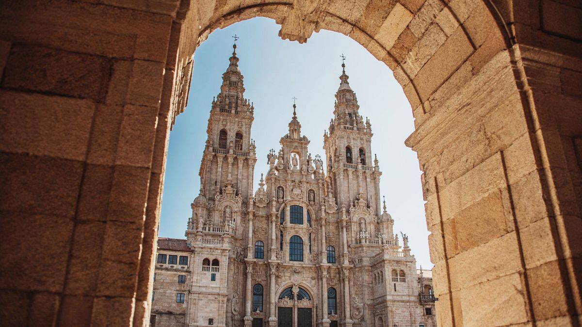 Santiago de Compostela quiere introducir una tasa turística para frenar el 'turismo no regulado'