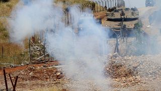 الجيش الإسرائيلي يطلق قنابل غاز مسيلة للدموع على محتجين عند القرية الحدودية كفار شوبا اللبنانية