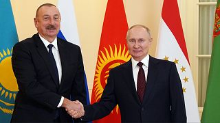 الرئيس الروسي فلاديمير بوتين ورئيس أذربيجان إلهام علييف