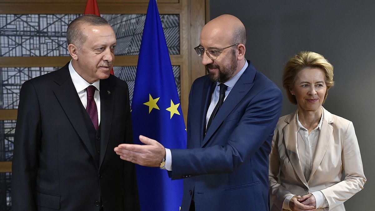 الرئيس التركي ورئيس المجلس الأوروبي ورئيسة المفوضية الاوروبية 09/03/2020