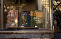 Livraria húngara multada por vender livro com conteúdo homossexual