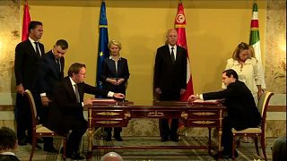 Representees from the EU and Tunisa sign a "strategic partnership" agreement 