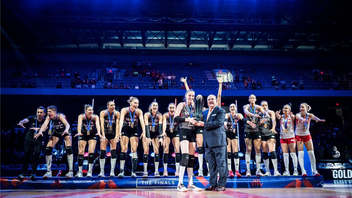 Türkiye Voleybol Milli Takımı şampiyon oldu
