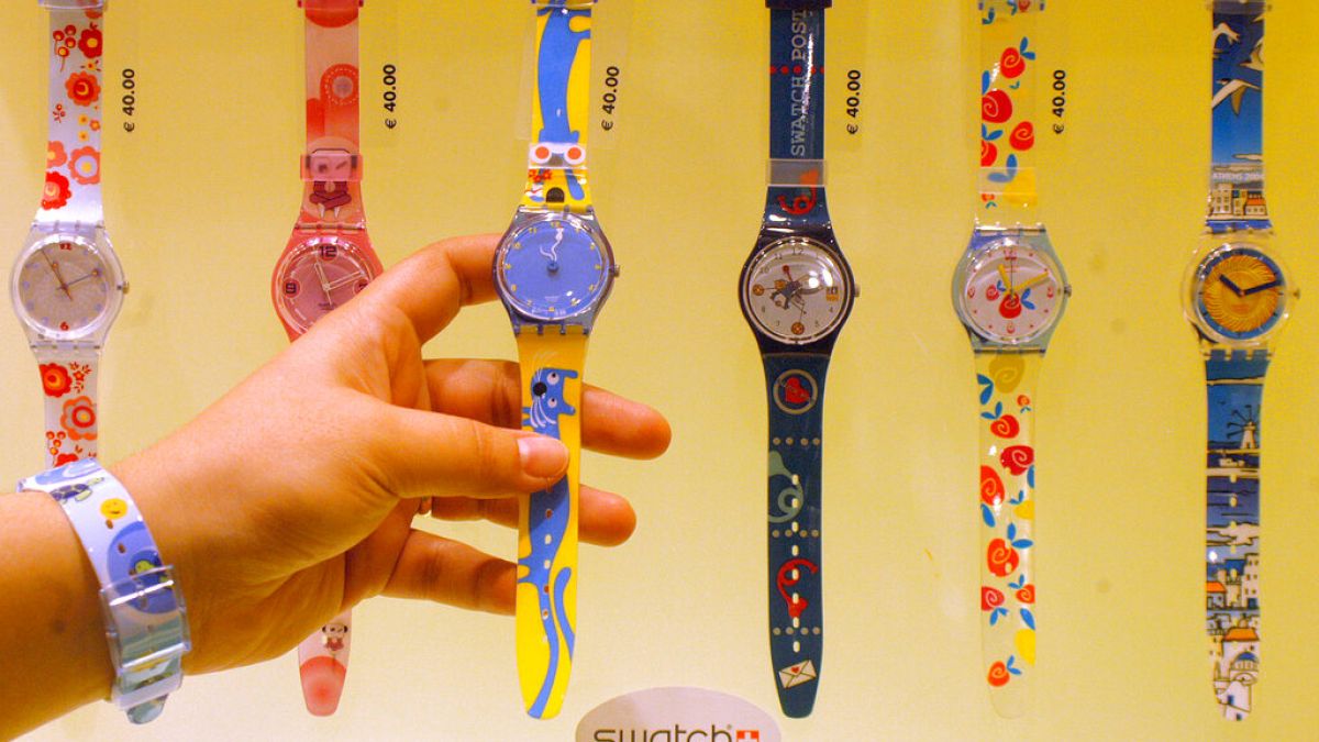 İsviçre merkezli Swatch şirketi tarafından üretilen kol saatleri (arşiv) 