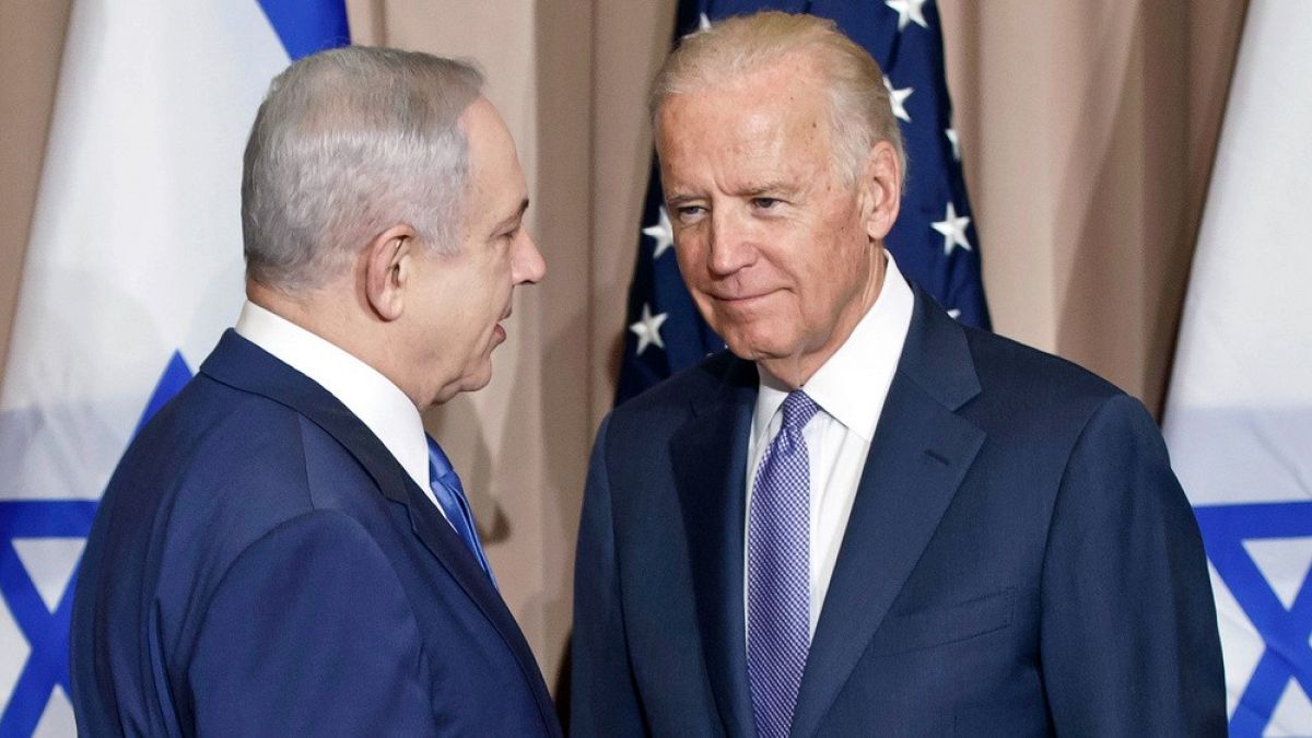 Netanyahu ve Biden 2016 yılındaki Davos Zirvesi'nde