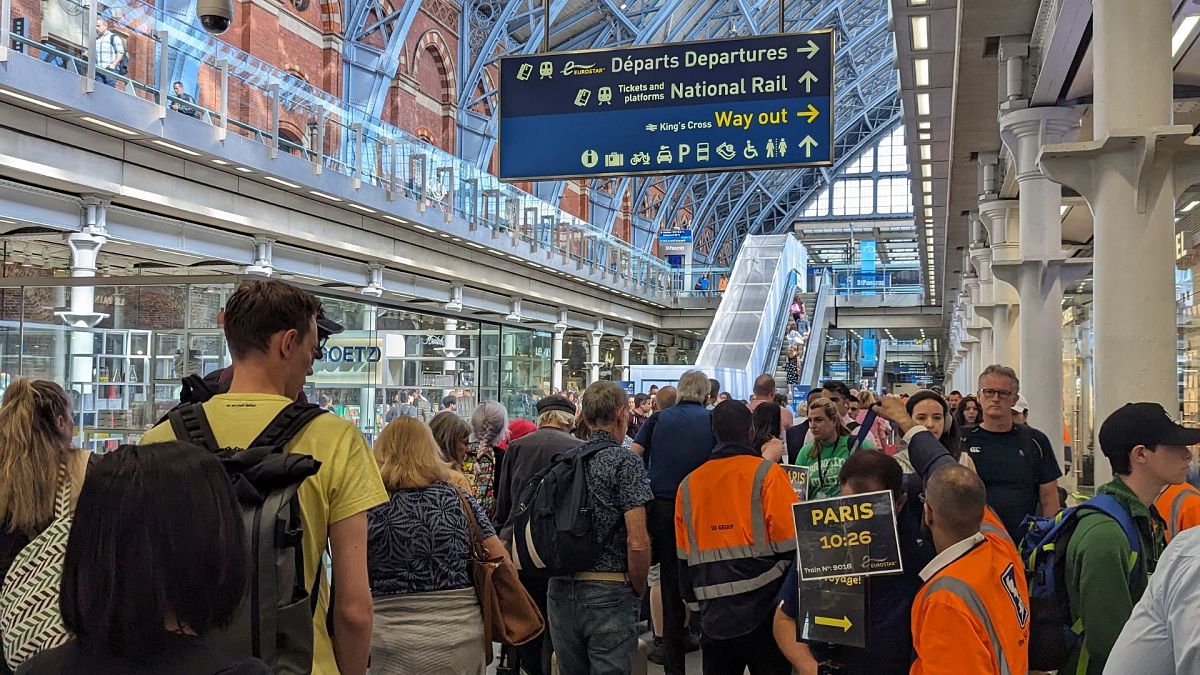 Users of Eurostar's new SmartCheck system can skip the queues at St Pancras International station.