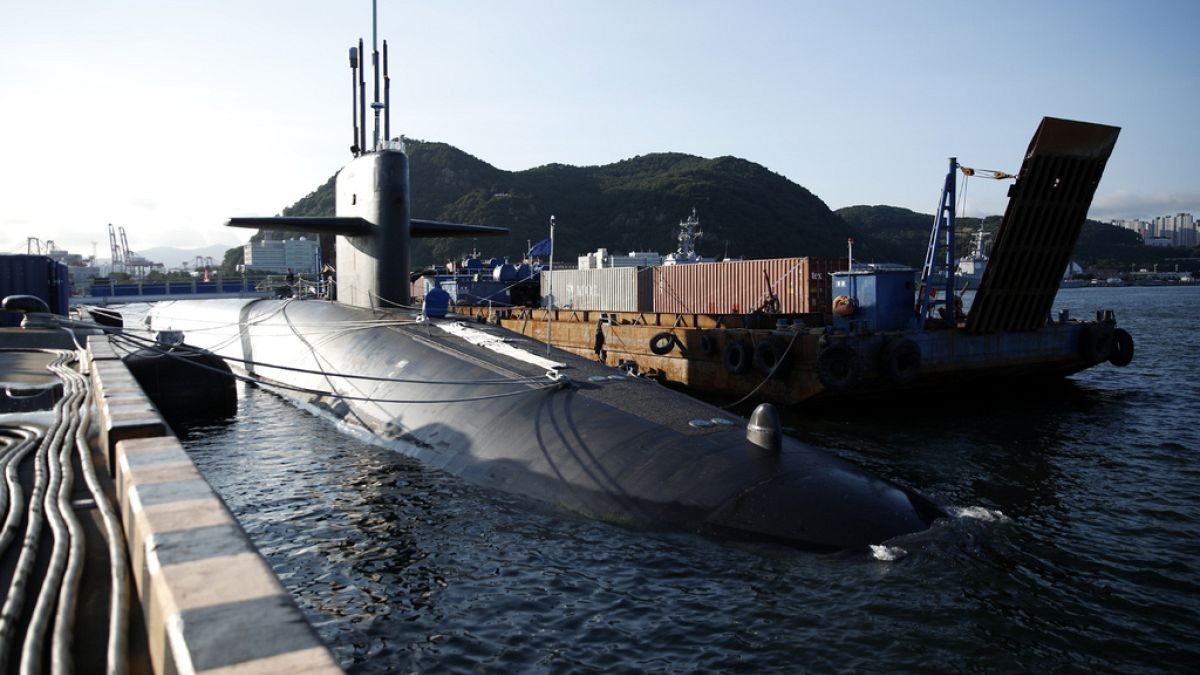 USS Kentucky visited the South Korean port of Busan after repeated missile tests by Pyongyang 