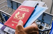Singapur şu anda dünyanın en güçlü pasaportuna sahip.