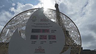  تشير الساعة إلى عدد الأيام المتبقية على دورة الألعاب الأولمبية في باريس 2024