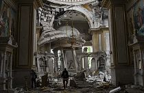 Ο Καθεδρικός Ναός της Μεταμόρφωσης μετά το χτύπημα στην Οδησσό