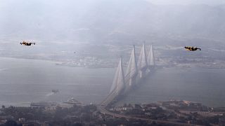 Az Athént és a Peloponnészoszi-félszigetet összekötő Rio-Antirion híd. Egyelőre nem tudni, itt történt-e a baleset.