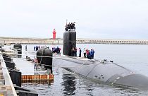  زیردریایی یو‌اس‌اس آناپولیس در یک پایگاه دریایی کره جنوبی در جزیره ججو، کره جنوبی، دوشنبه، ۲۴ ژوئیه ۲۰۲۳