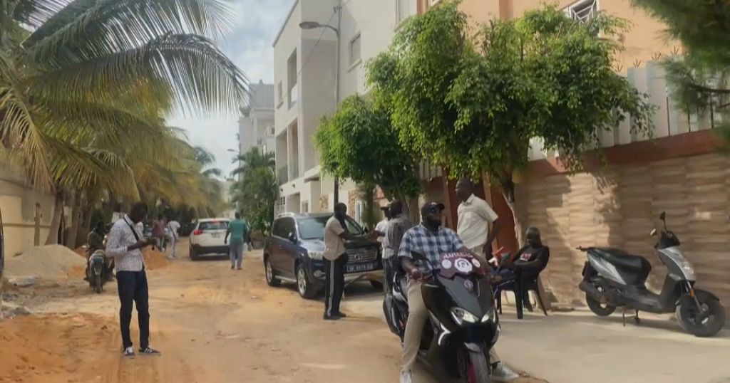 Senegal: security lifted around opponent Sonko’s home