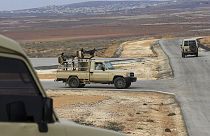 Ürdün askerleri, Suriye sınırında devriye geziyor