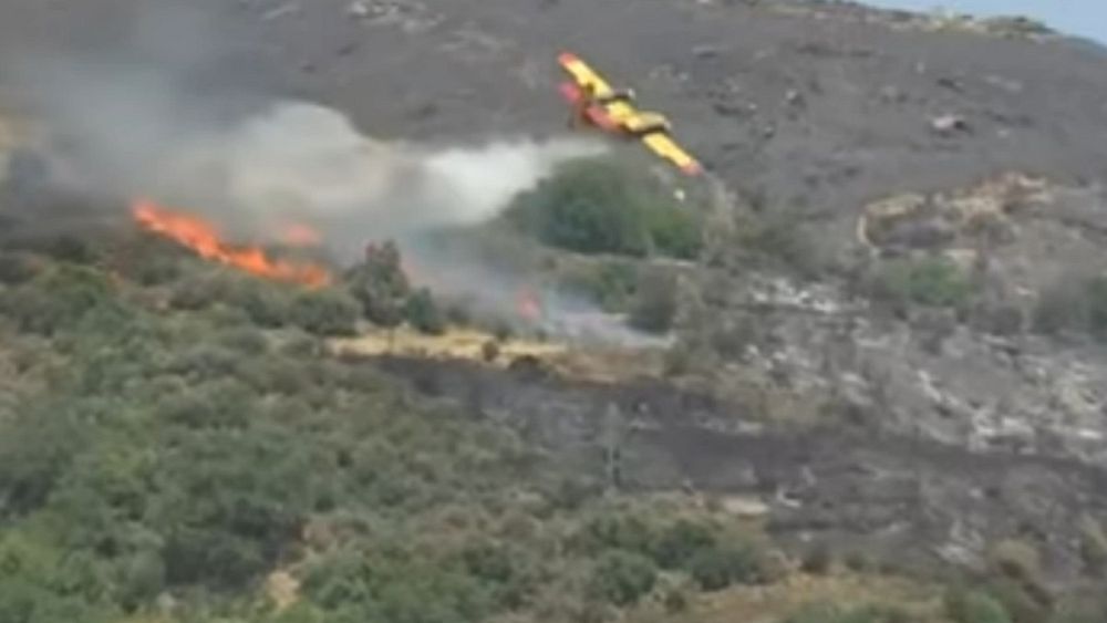 Πτώση Canadair στην Κάρυστο – Αγωνία για τους δυο Έλληνες πιλότους