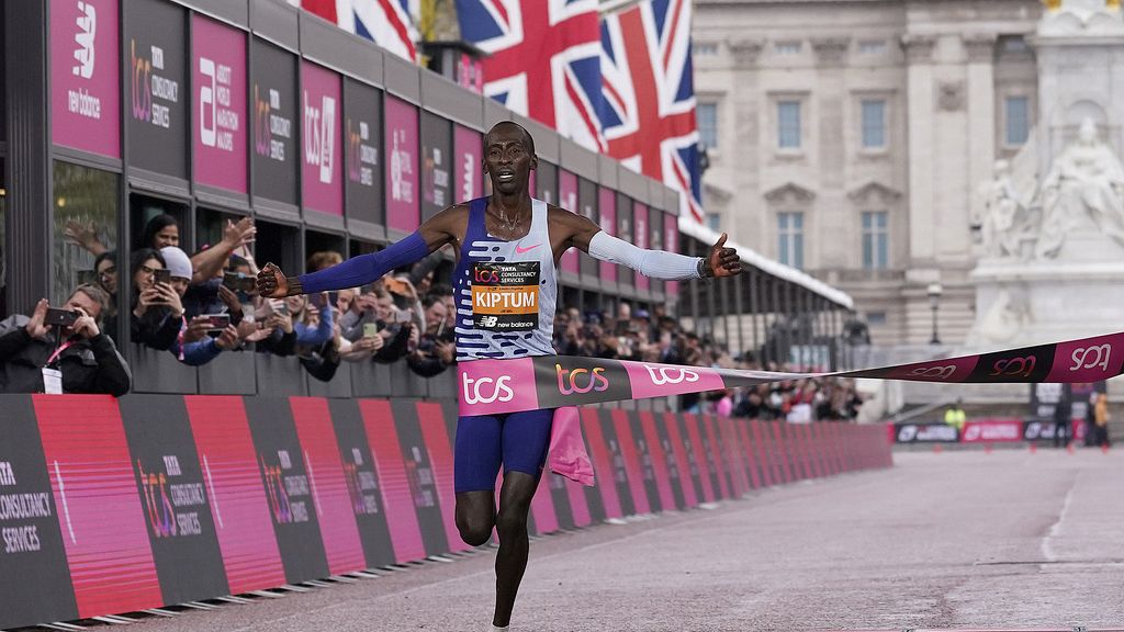 Kenya Kelvin Kiptum disputera le marathon de Chicago en octobre Africanews Kenya Kelvin Kiptum disputera le marathon de Chicago en octobre Africanews